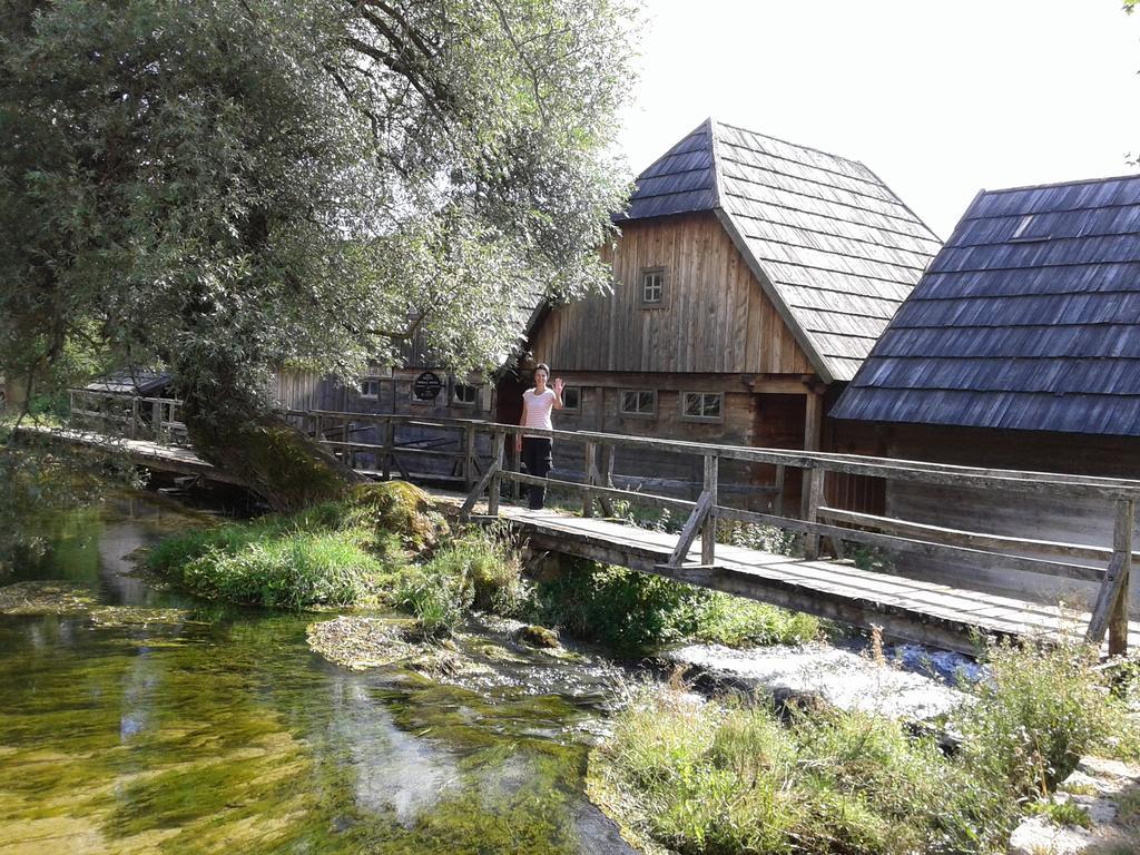 Gacka Rooms Vrhovine Zewnętrze zdjęcie